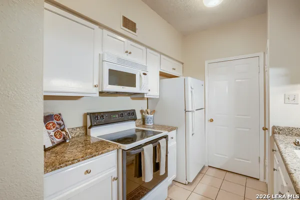 $135,000 | 8655 Datapoint, Unit 403, San Antonio, TX 78229
