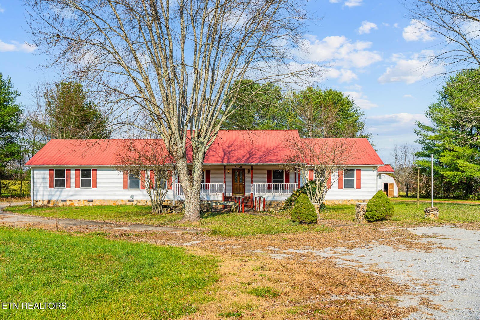 117 Bellview Road Pikeville, TN 37367 - Photo 3 of 43