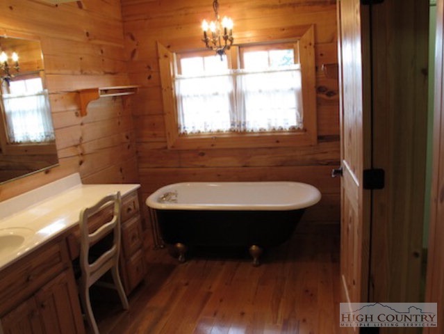 278 Autumn Run Road West Jefferson, NC 28694 - Photo 8 of 13 Gallery Image 8