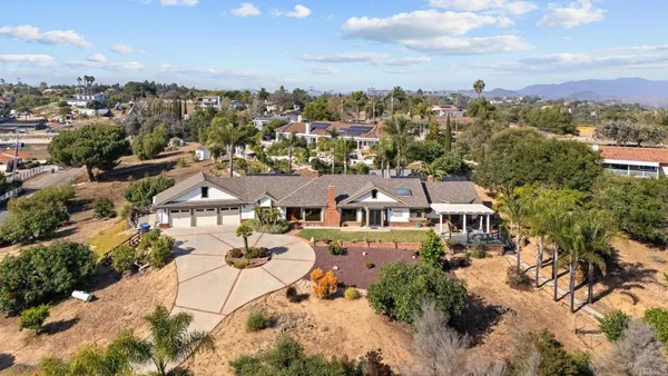 $1,149,000 | 1674 Baja Vista Drive, Fallbrook, CA 92028