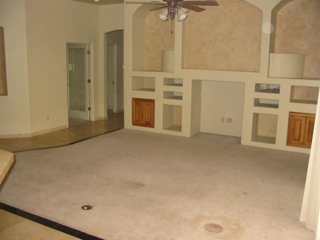 1105 North Cortez Road Apache Junction, AZ 85119 - Photo 4 of 21 Family Room