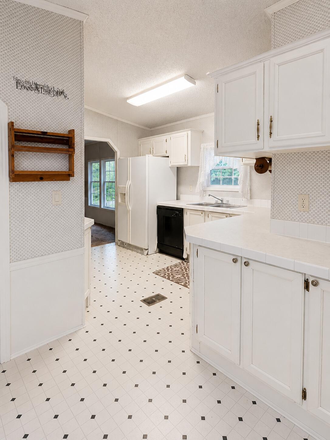 5704 Hunter Road Ooltewah, TN 37363 - Photo 14 of 26 Kitchen