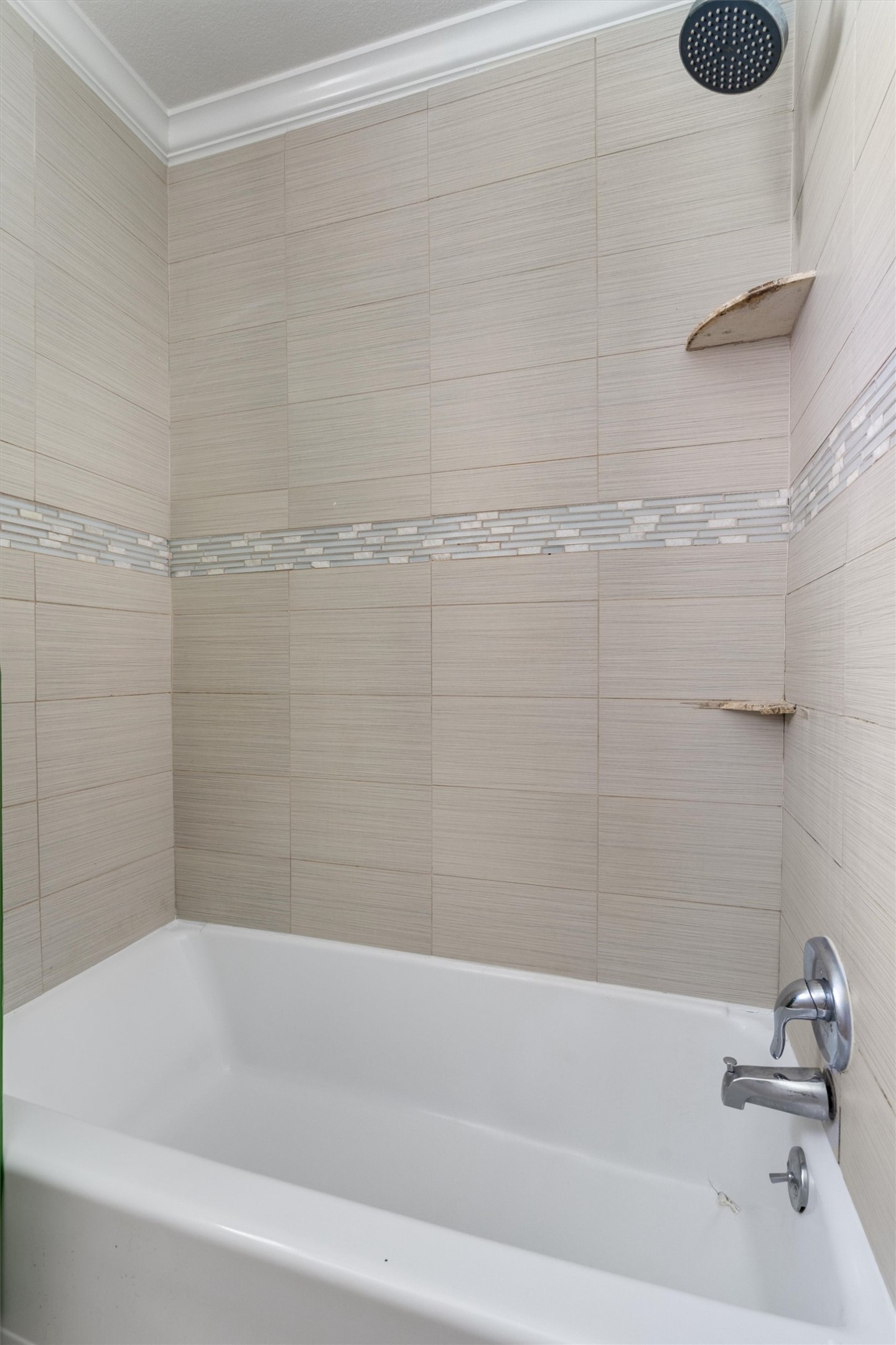 2710 East 3rd Street Austin, TX 78702 - Photo 24 of 28 a bathroom with a shower