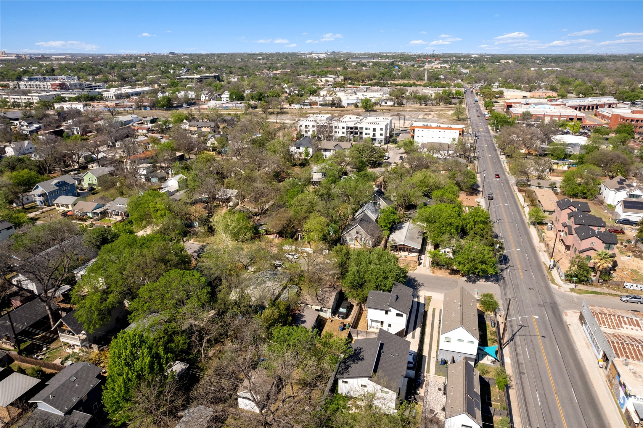 2710 East 3rd Street Austin, TX 78702 - Photo 26 of 28 Aerial view of residential area
