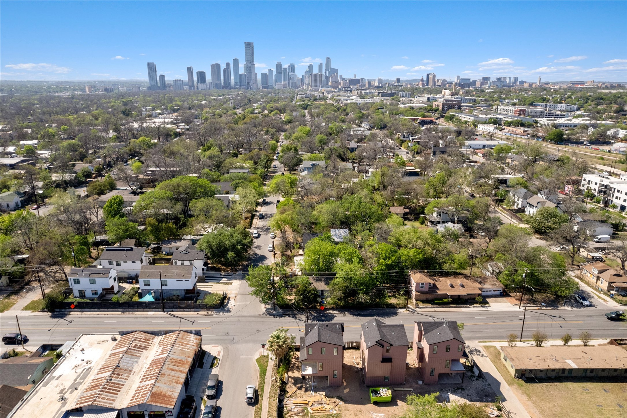 2710 East 3rd Street Austin, TX 78702 - Photo 4 of 28 Bird's eye view of city skyline