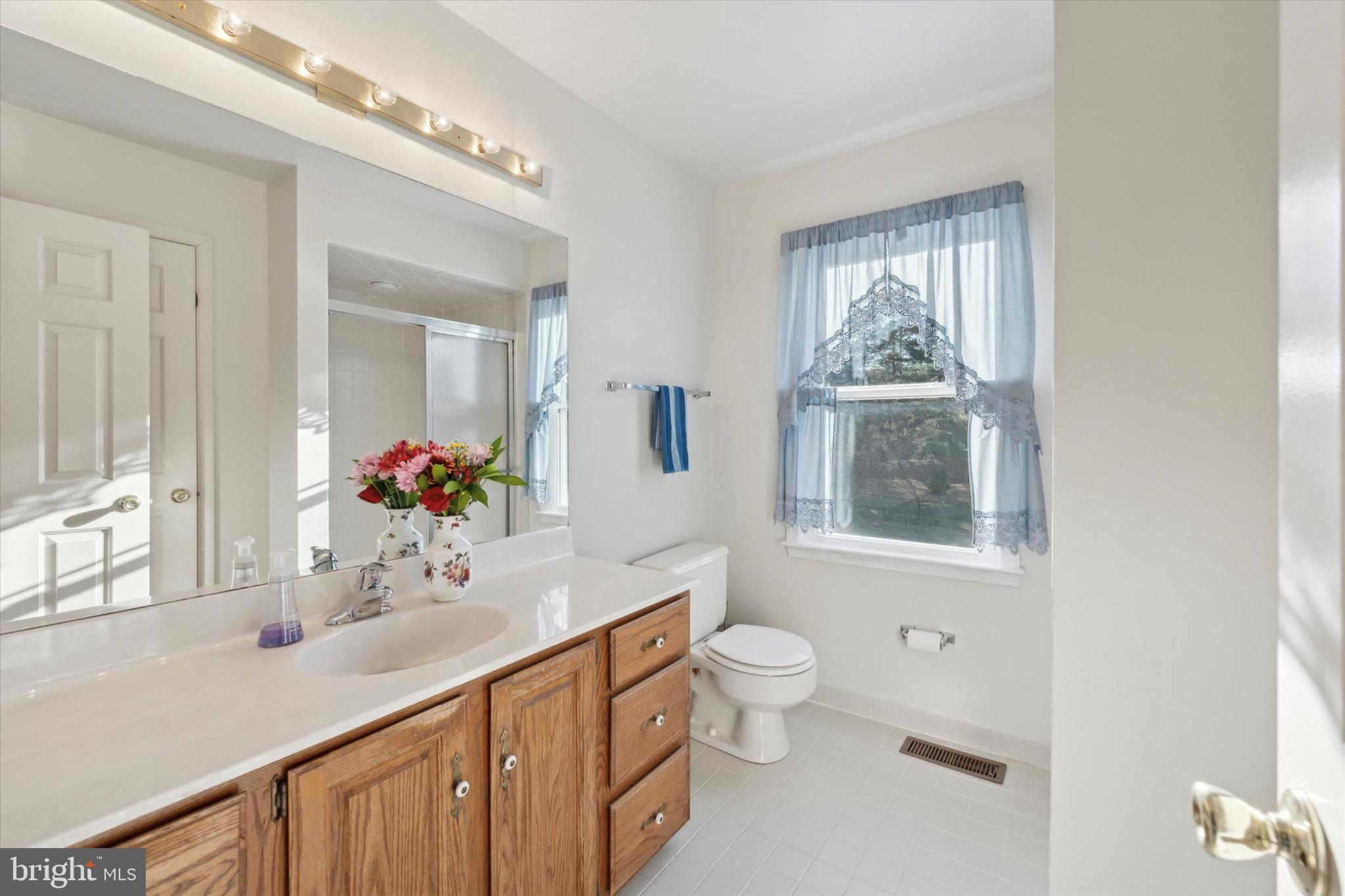 201 Winthrop Lane Wayne, PA 19087 - Photo 22 of 37