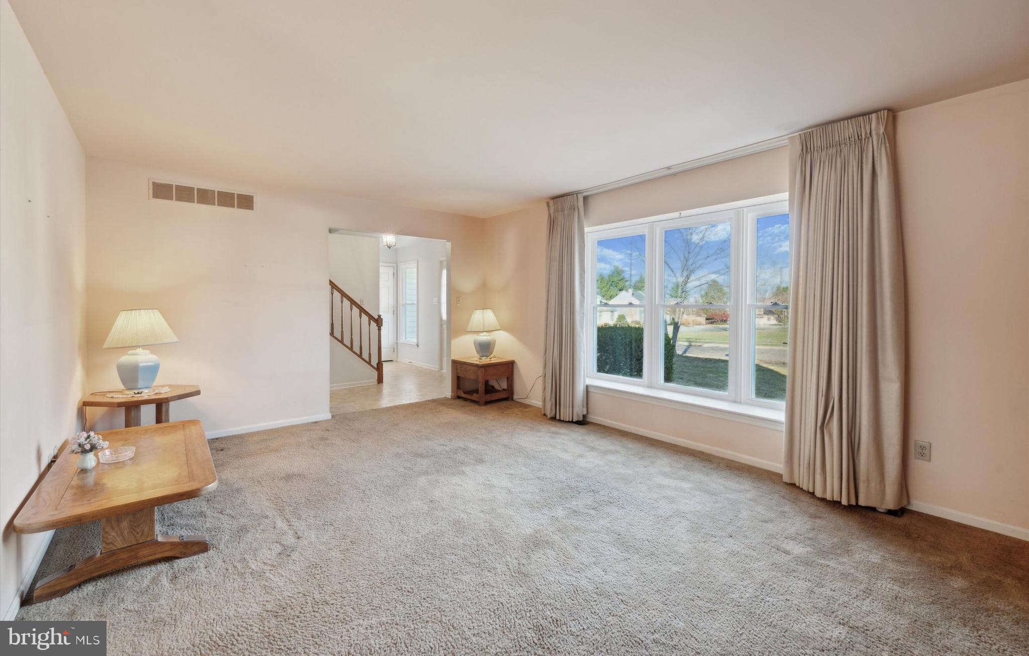 201 Winthrop Lane Wayne, PA 19087 - Photo 7 of 37