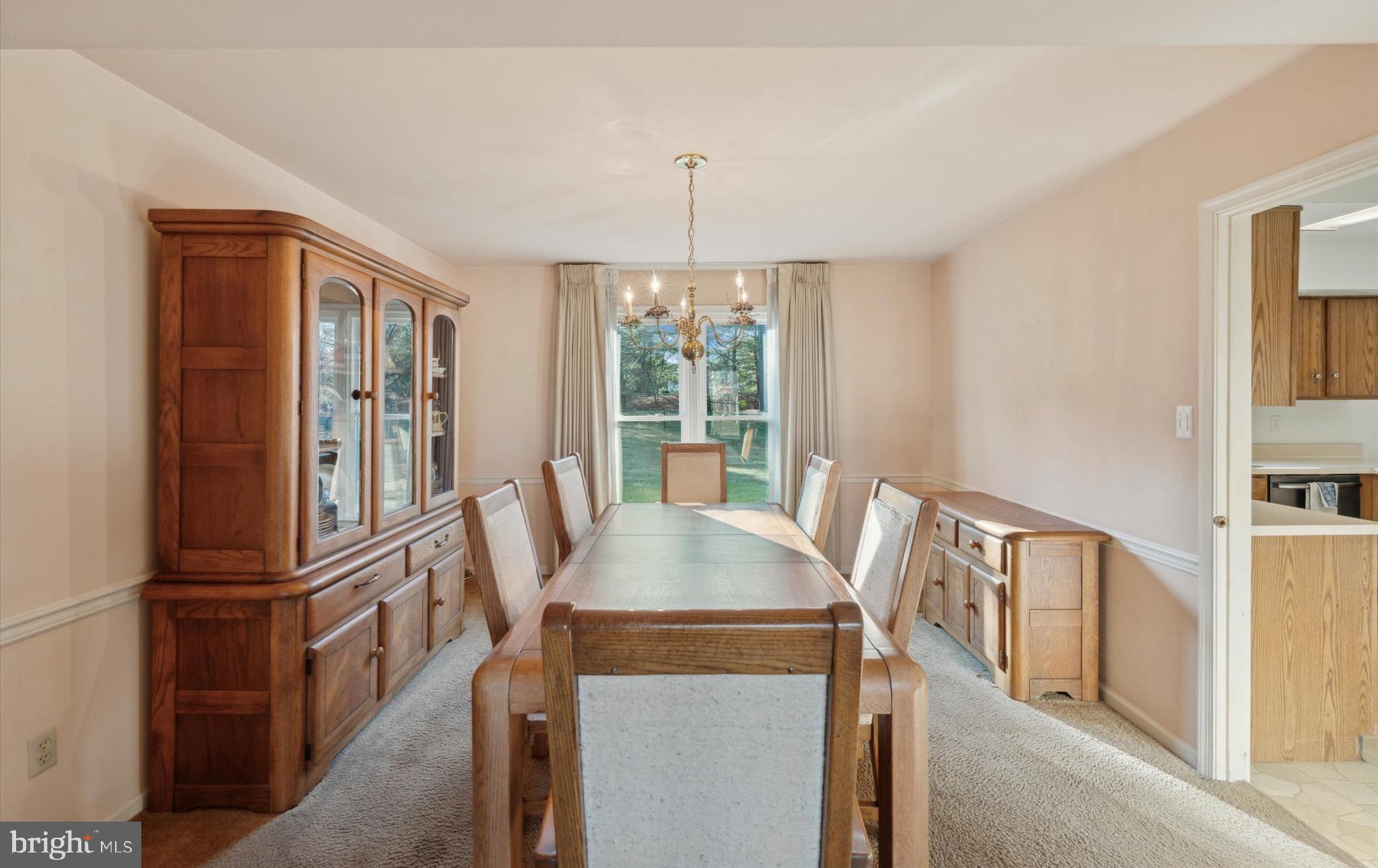 201 Winthrop Lane Wayne, PA 19087 - Photo 8 of 37