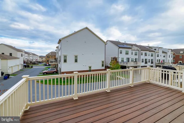 $3,500 | 22559 Clarksburg Road, Clarksburg, MD 20871