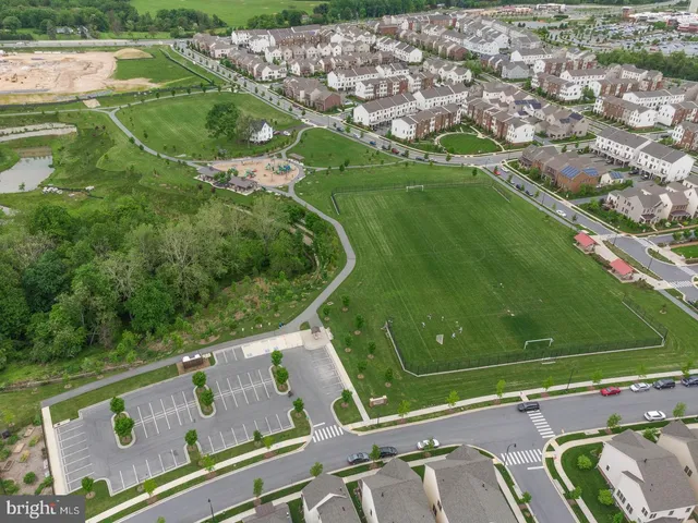 $3,500 | 22559 Clarksburg Road, Clarksburg, MD 20871