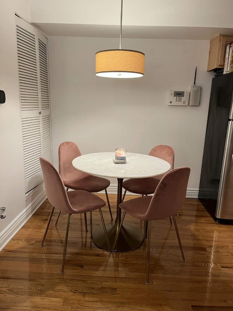 643 West Barry Avenue, Unit 1A Chicago, IL 60657 - Photo 11 of 21