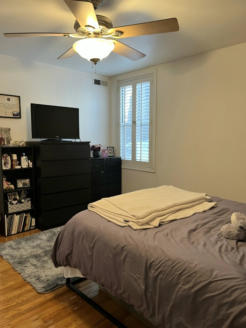 643 West Barry Avenue, Unit 1A Chicago, IL 60657 - Photo 18 of 21