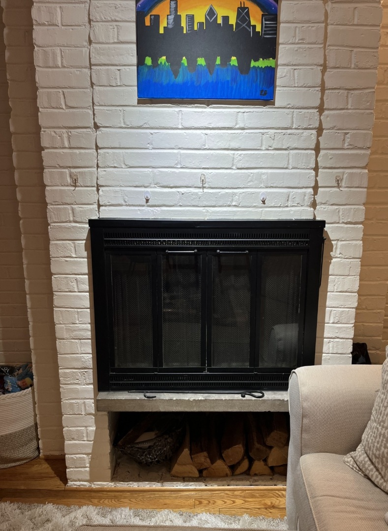 643 West Barry Avenue, Unit 1A Chicago, IL 60657 - Photo 7 of 21