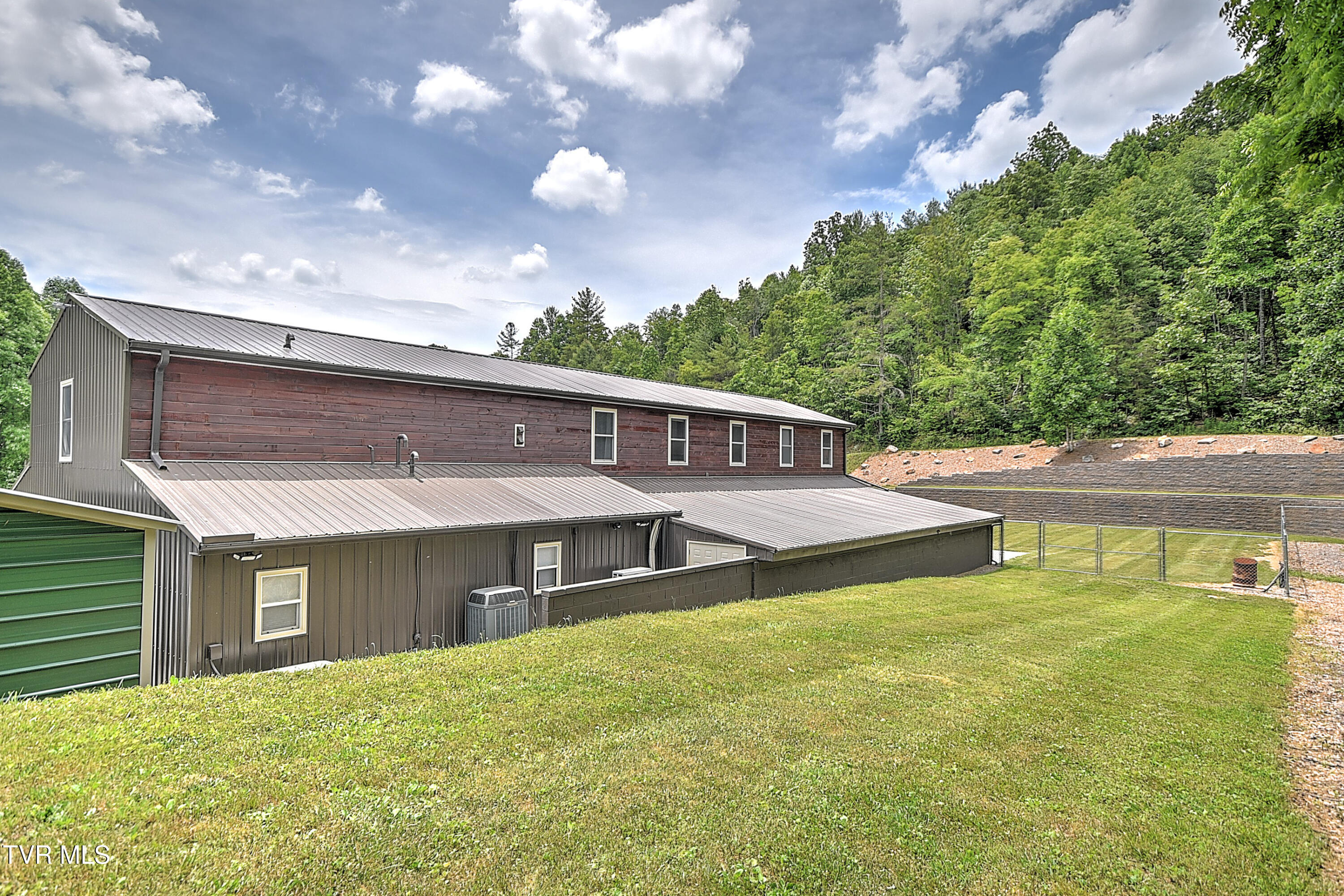 4125 Pine Orchard Road Butler, TN 37640 - Photo 78 of 86 4125 Pine Orchard LC-82