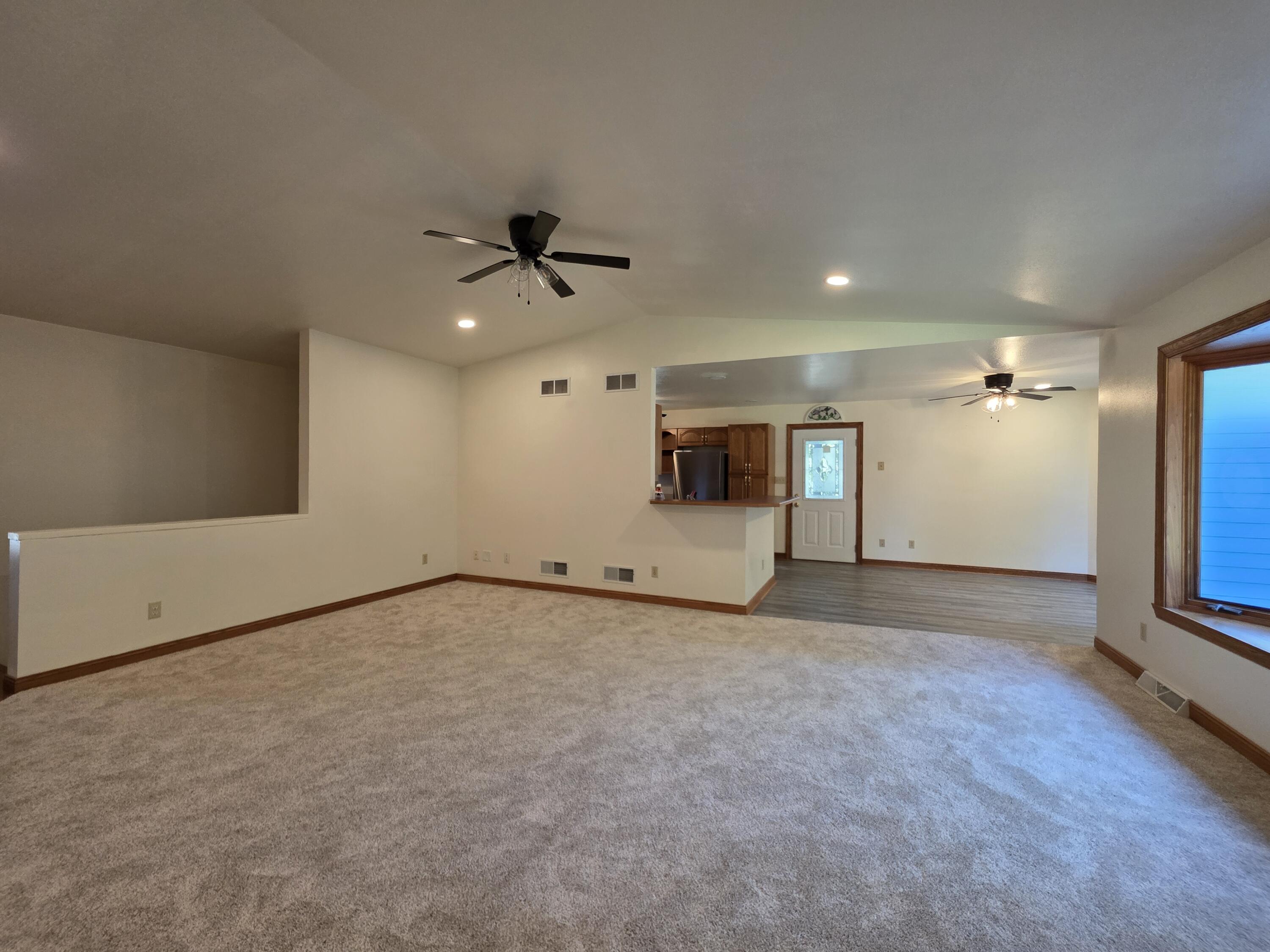 10719 West Calumet Road Milwaukee, WI 53224 - Photo 12 of 30 Living room