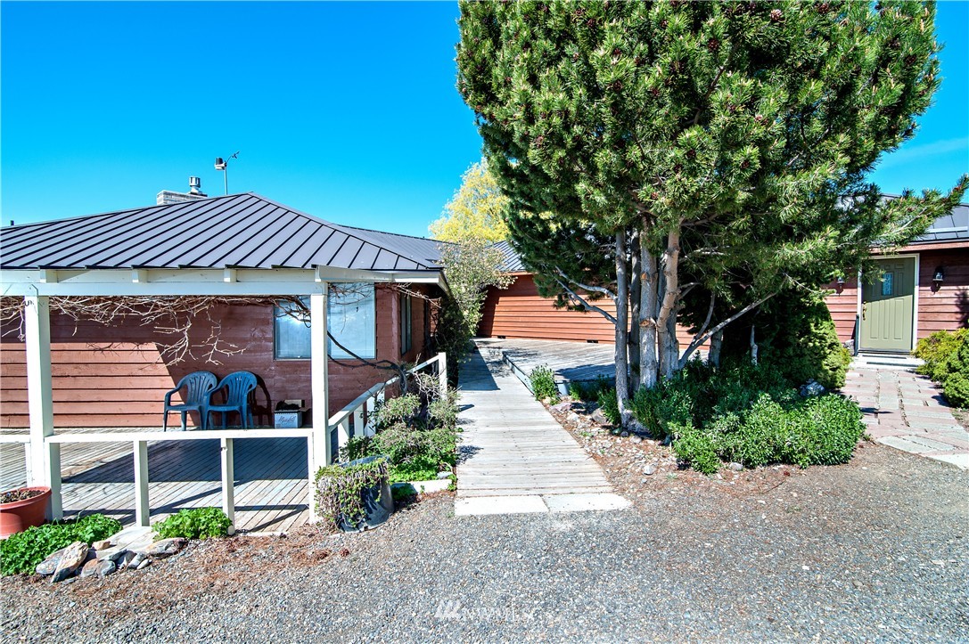 1671 Christensen Road Ellensburg, WA 98926 - Photo 3 of 25 Gallery Image 3