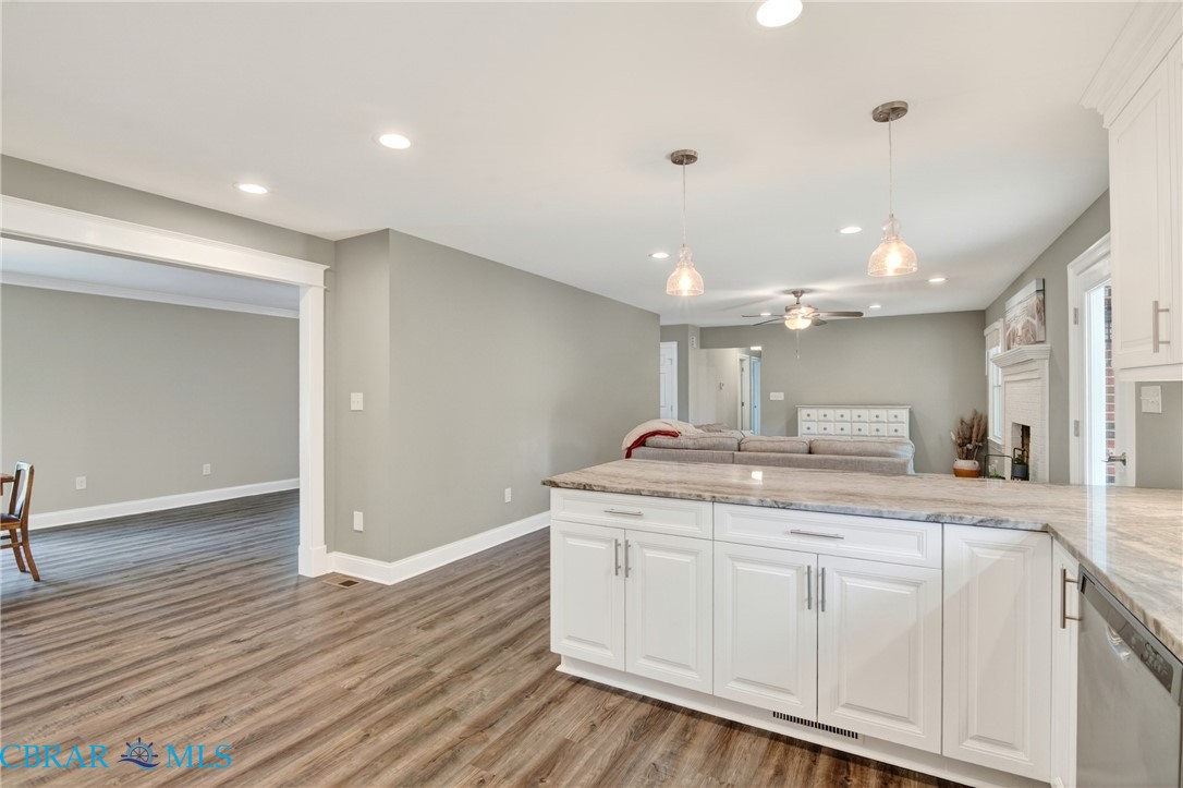 7998 Roaring Springs Road Gloucester, VA 23061 - Photo 14 of 40