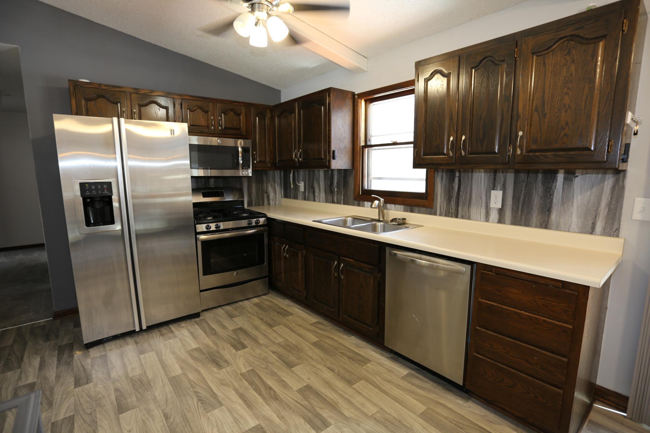 18897 147th Street Northwest Elk River, MN 55330 - Photo 4 of 15