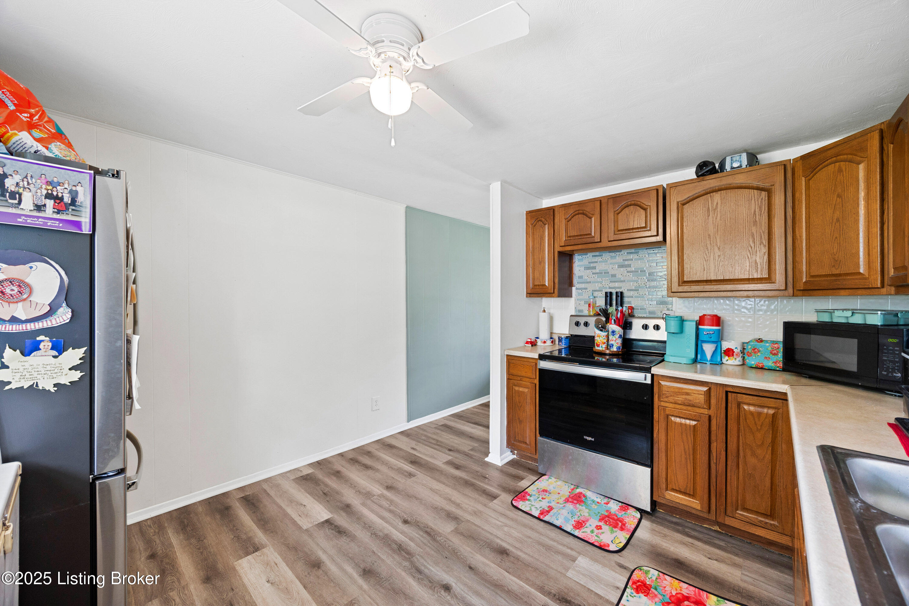 706 Mt Holly Road Fairdale, KY 40118 - Photo 11 of 24 011