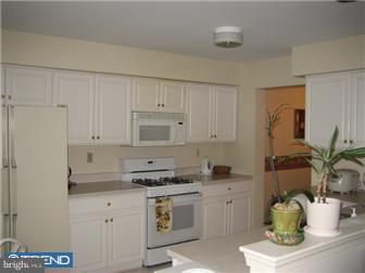 3202 Riding Court Chalfont, PA 18914 - Photo 4 of 11 Gallery Image 4
