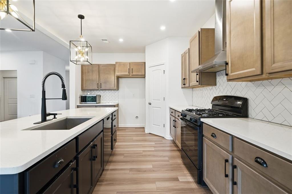 8150 Scenic Ridge Way Ball Ground, GA 30107 - Photo 7 of 64