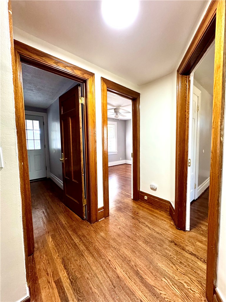 451 Lake View Park Rochester, NY 14613 - Photo 16 of 37