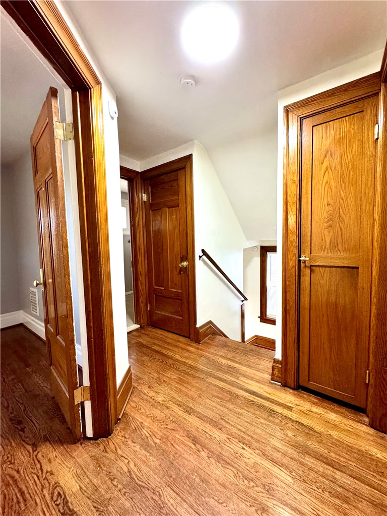 451 Lake View Park Rochester, NY 14613 - Photo 17 of 37