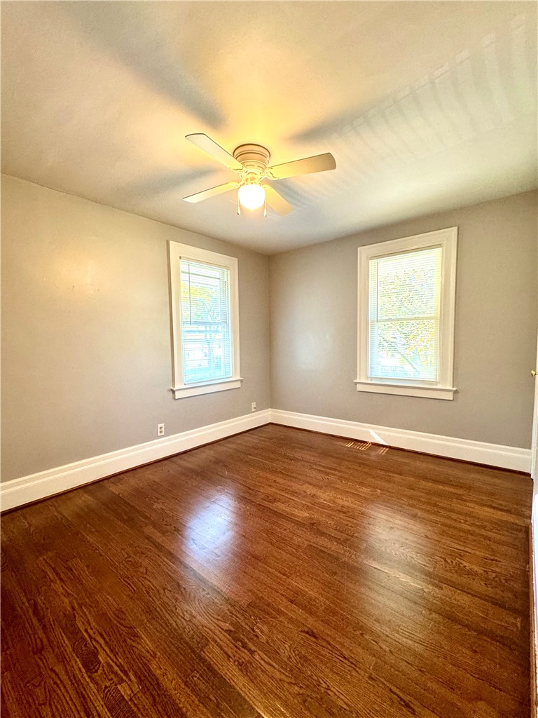 451 Lake View Park Rochester, NY 14613 - Photo 19 of 37