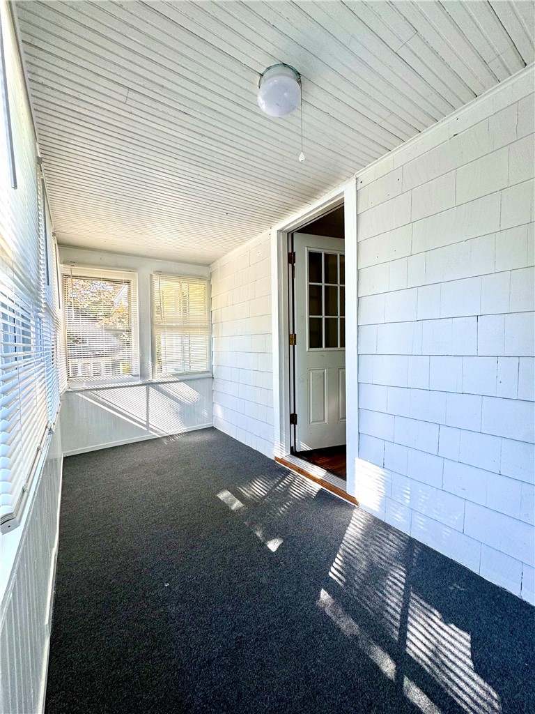 451 Lake View Park Rochester, NY 14613 - Photo 22 of 37