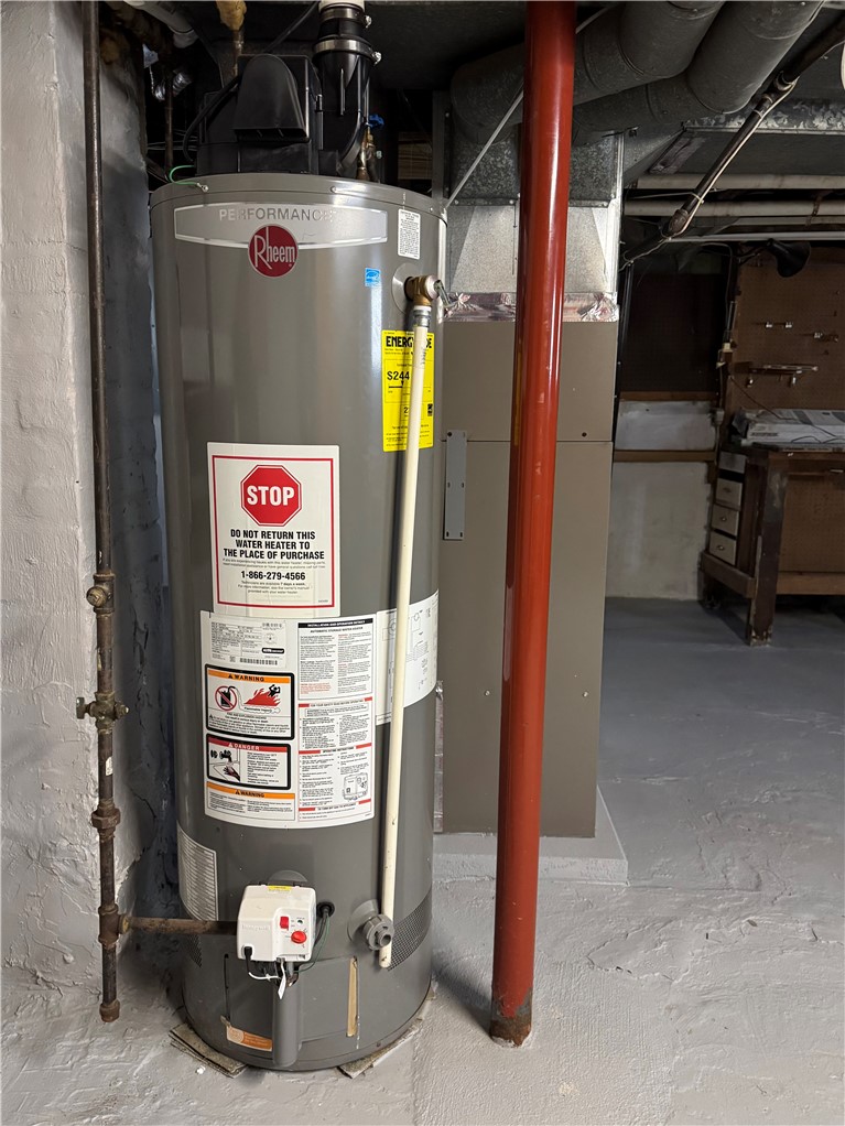 451 Lake View Park Rochester, NY 14613 - Photo 30 of 37