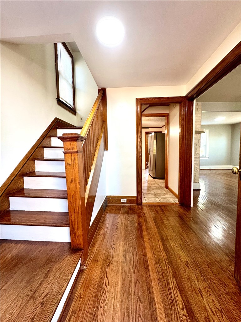 451 Lake View Park Rochester, NY 14613 - Photo 9 of 37