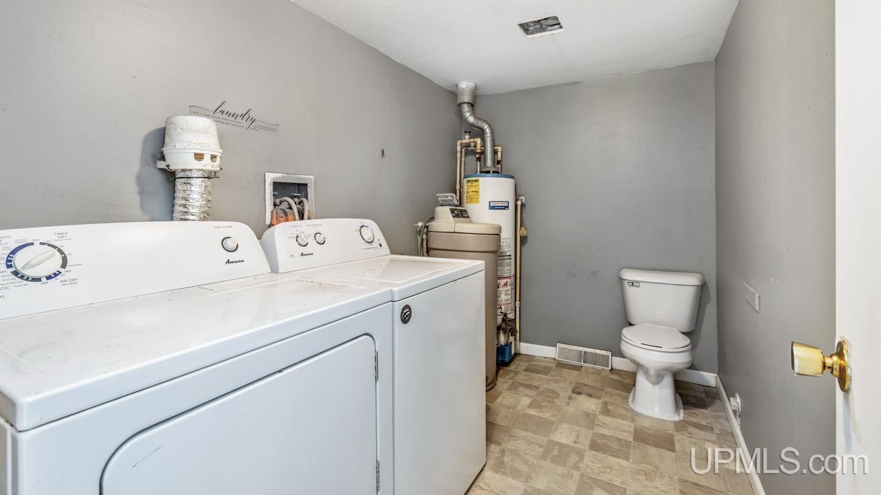 5373 18th Road Escanaba, MI 49829 - Photo 17 of 21
