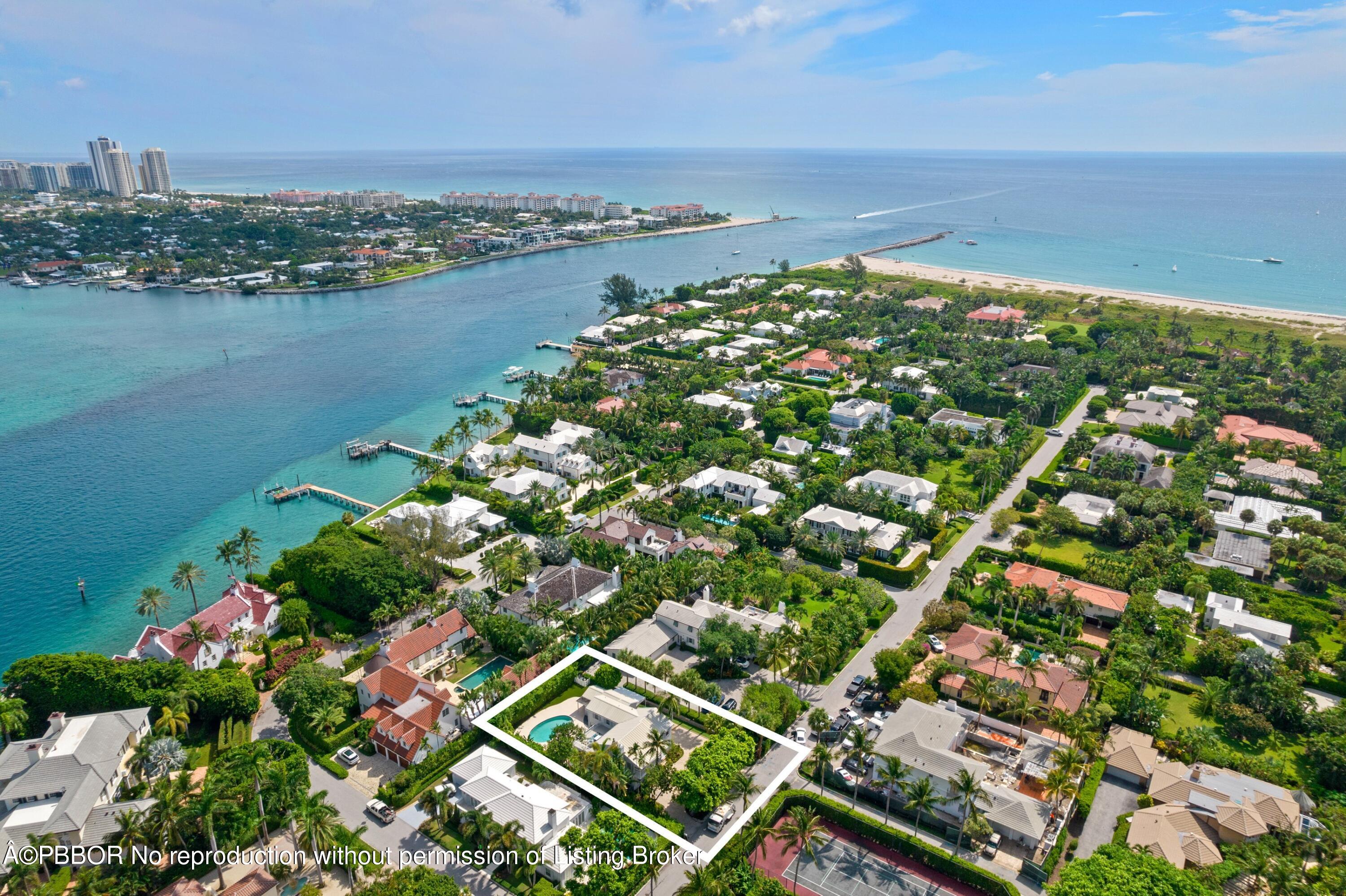 323 Arabian Road Palm Beach, FL 33480 - Photo 2 of 21 a view of city and ocean