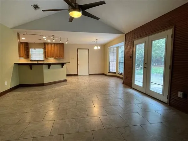 $2,425 | 555 Cross Gates Boulevard, Slidell, LA 70461