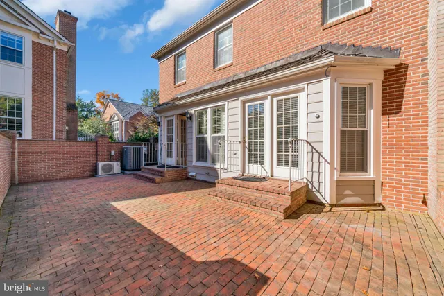 $1,175,000 | 8313 Rising Ridge Way, Bethesda, MD 20817