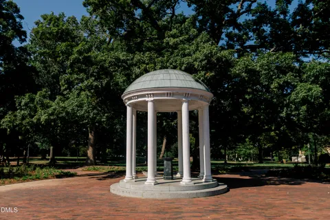 $699,000 | 1129 Booth Park Boulevard, Chapel Hill, NC 27514