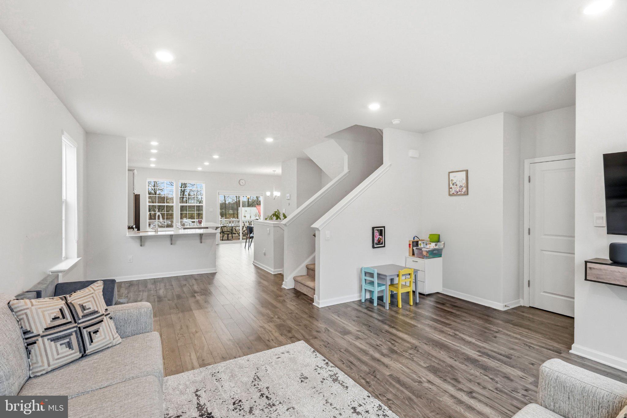 20 Sisters Farmstead Road Mount Laurel, NJ 08054 - Photo 14 of 39 Bright and airy modern living space.