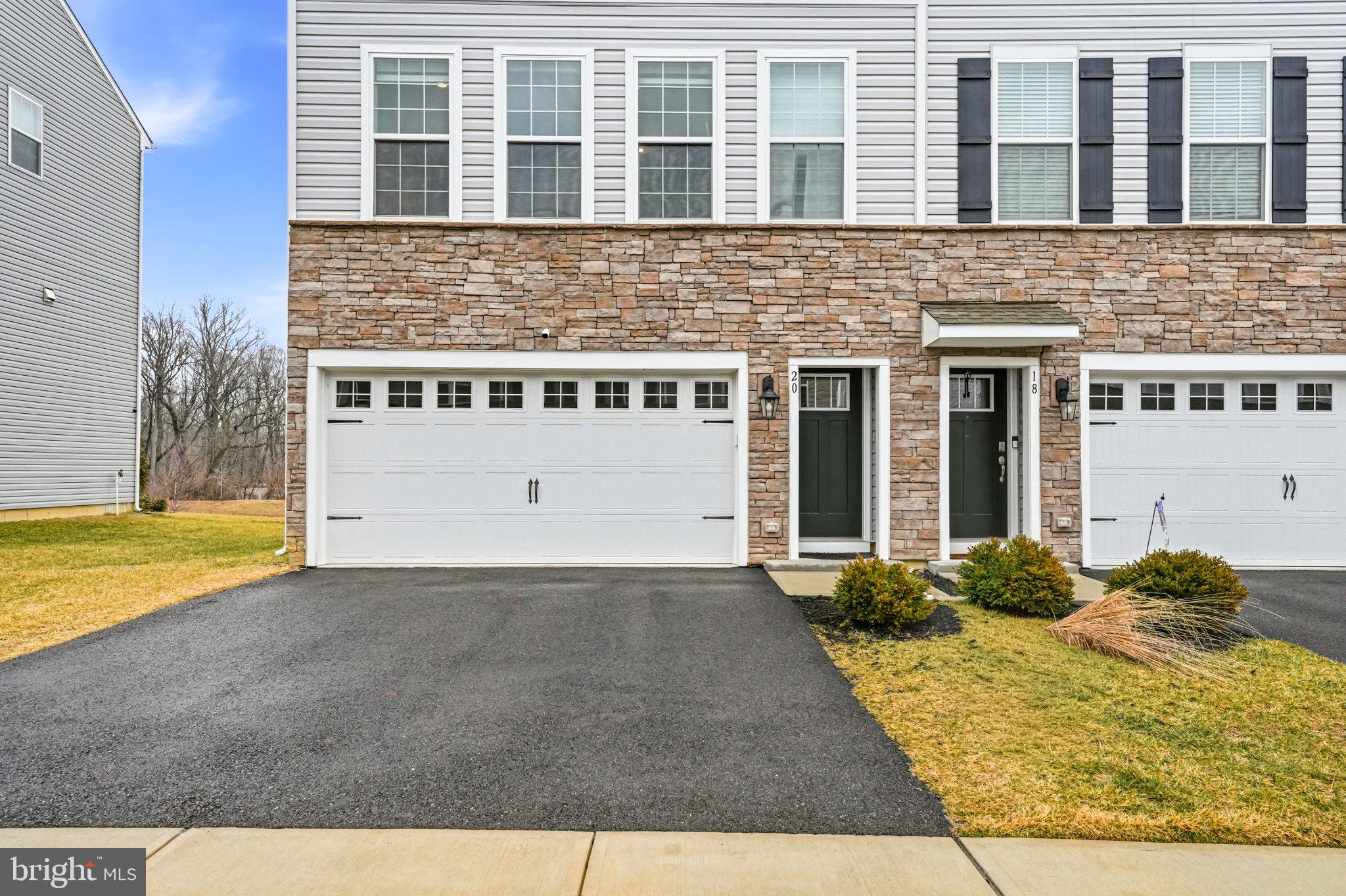 20 Sisters Farmstead Road Mount Laurel, NJ 08054 - Photo 4 of 39 Charming stone-fronted townhome entrance.