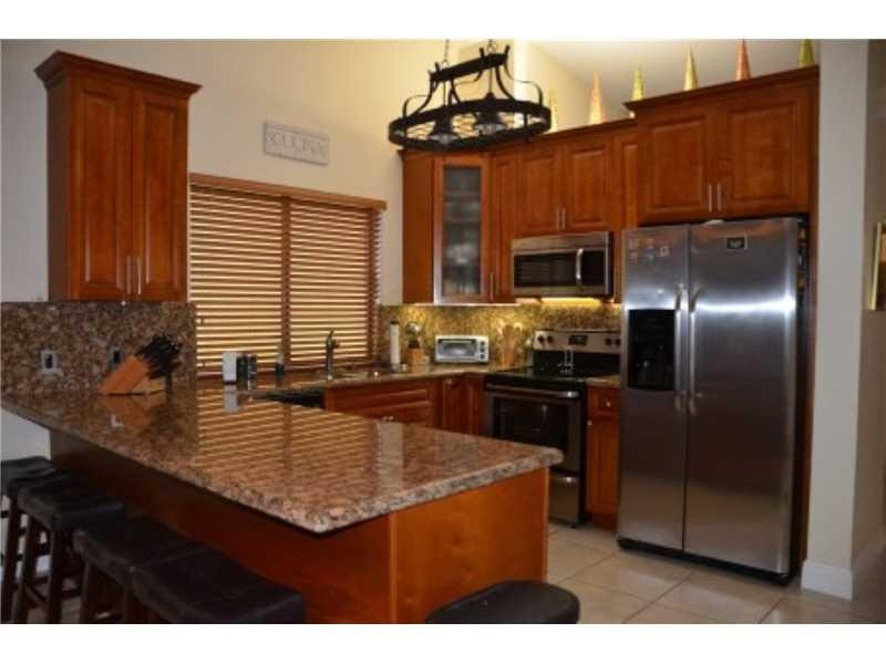 7935 Southwest 119th Road Miami, FL 33183 - Photo 4 of 12 View.