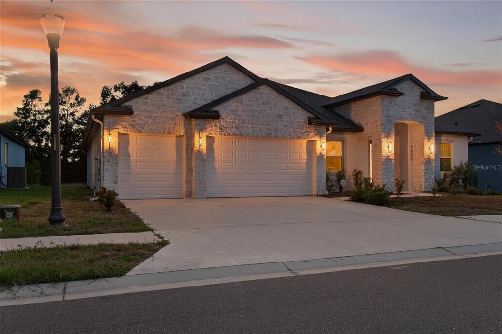 1237 Kelsa Anne Dr Spring Hill Spring Hill, FL 34609 - Photo 87 of 94