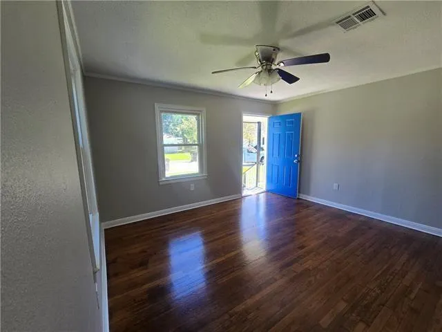 $1,200 | 33 Vivian Court, New Orleans, LA 70131