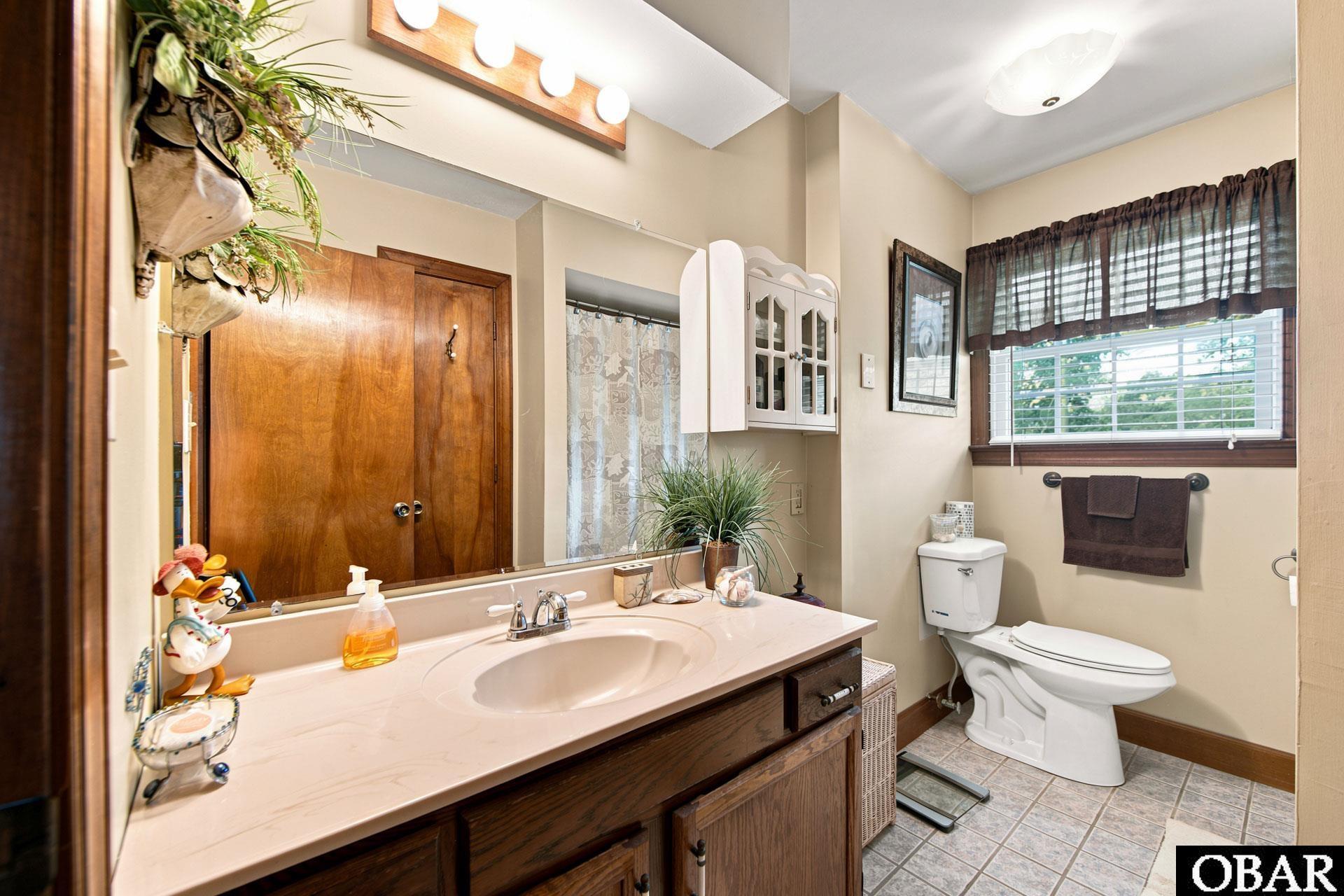 316 Narrow Shore Road, Unit 4 Aydlett, NC 27916 - Photo 29 of 87