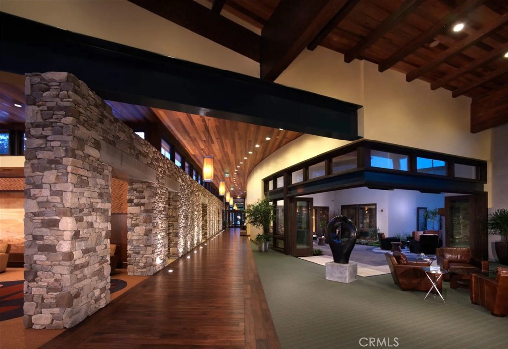 1849 Eucalyptus Road Nipomo, CA 93444 - Photo 31 of 41 Atrium