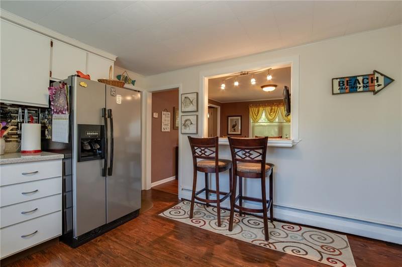 358 Holt Road Aliquippa, PA 15001 - Photo 6 of 20 Pass thru opening to the dining room