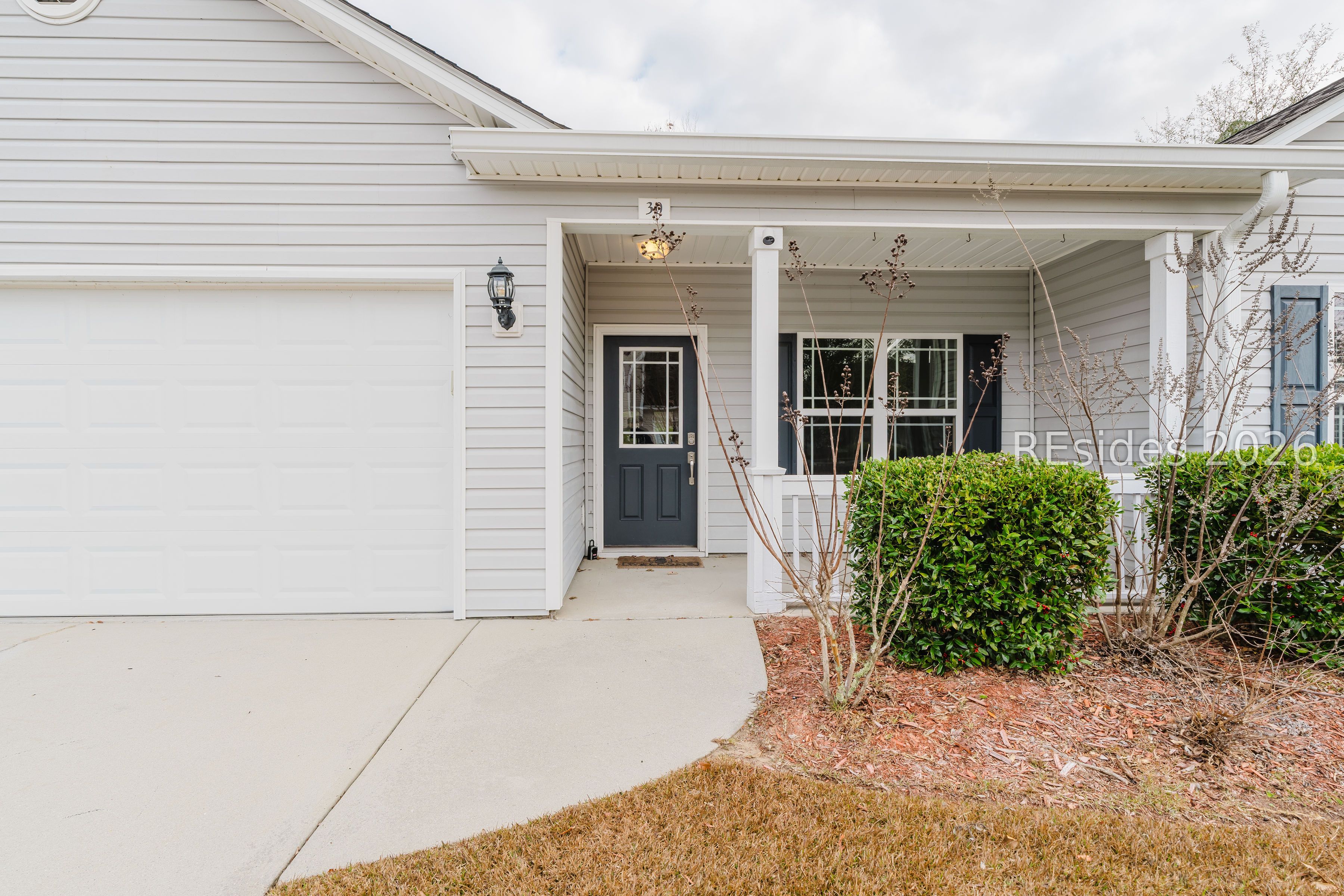 30 Beaumont Court Bluffton, SC 29910 - Photo 2 of 24