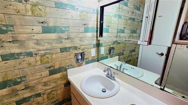 $2,400 | 1912 Palmland Drive, Unit 3, Boynton Beach, FL 33436