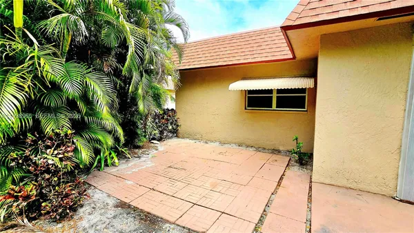 $2,400 | 1912 Palmland Drive, Unit 3, Boynton Beach, FL 33436