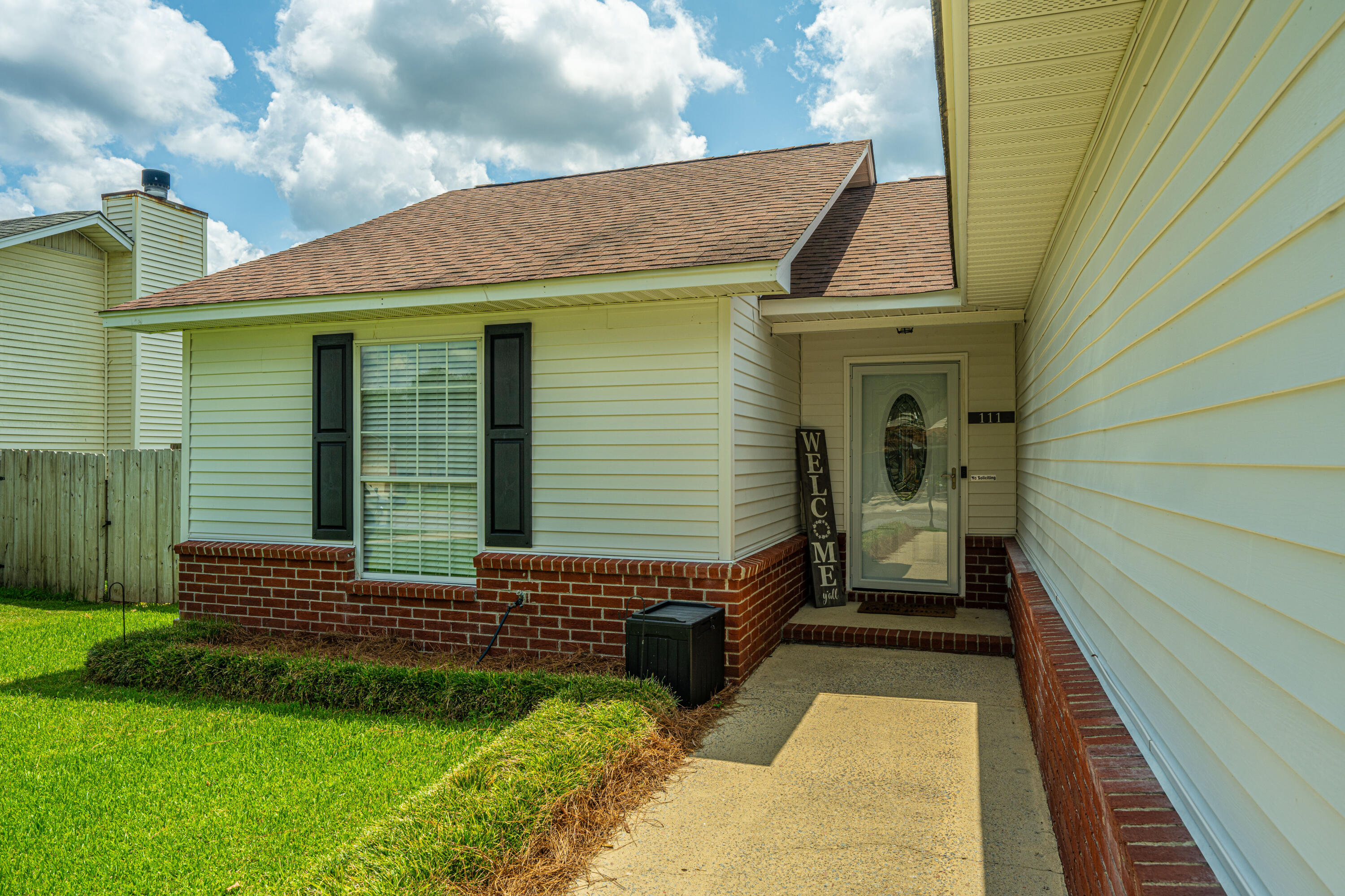 111 Two Hitch Road Goose Creek, SC 29445 - Photo 2 of 31 111TwoHitchRd006