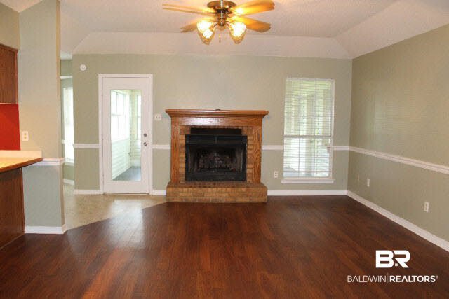 7061 South Huntington Court Mobile, AL 36619 - Photo 3 of 17