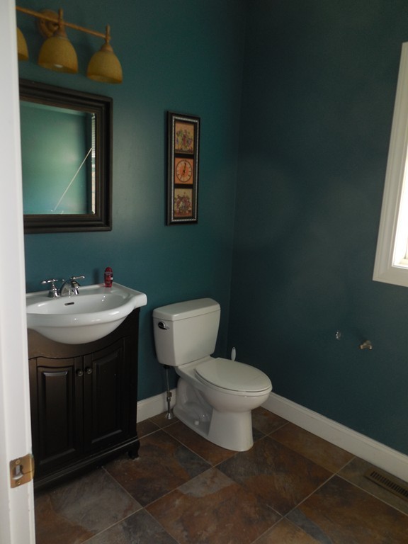 123 White Loaf Road Southampton, MA 01073 - Photo 13 of 23